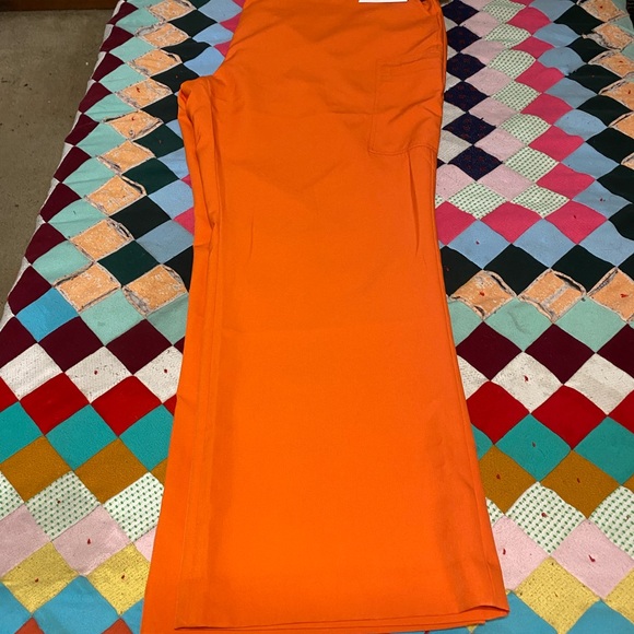 DKNY slacks - Picture 1 of 4